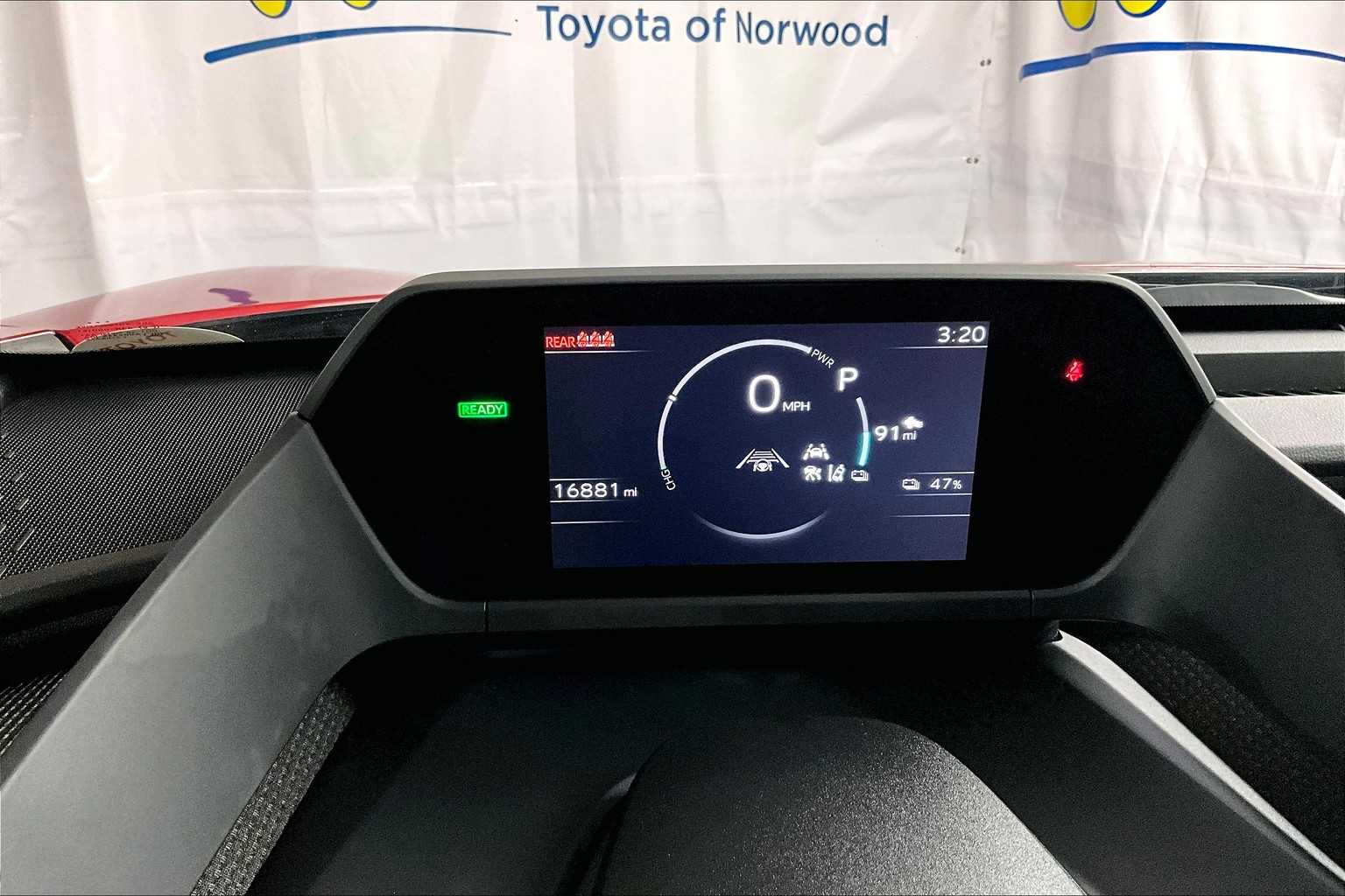 2023 Toyota bZ4X XLE - Photo 25
