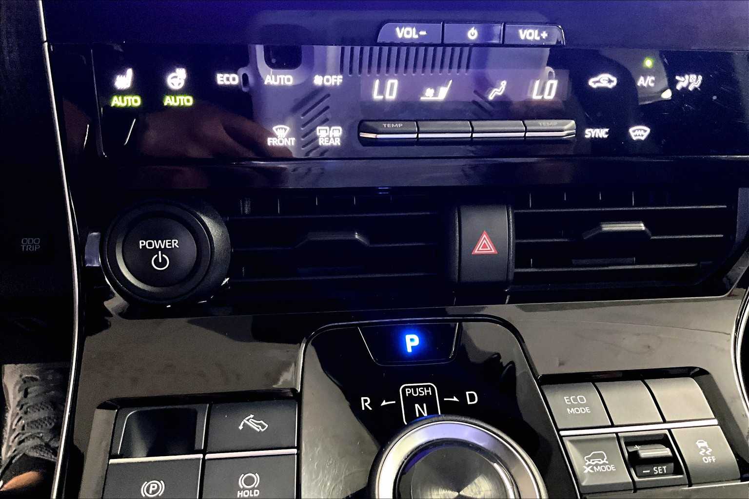 2023 Toyota bZ4X XLE - Photo 26