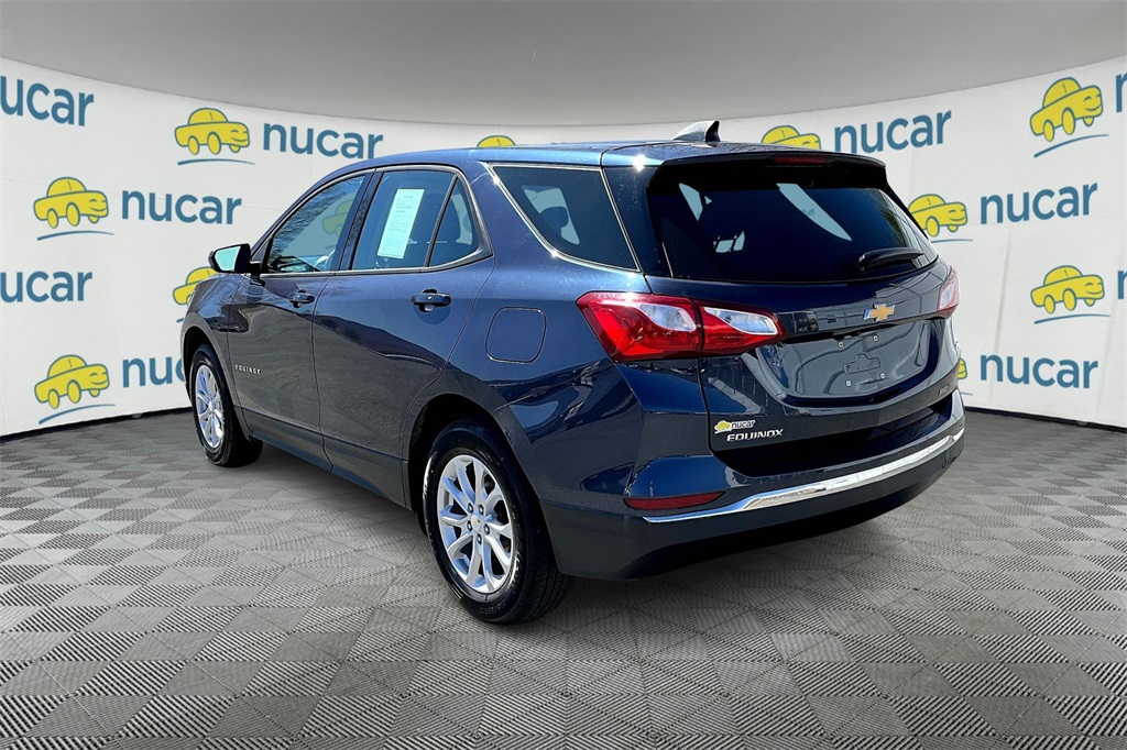 2018 Chevrolet Equinox LS - Photo 2
