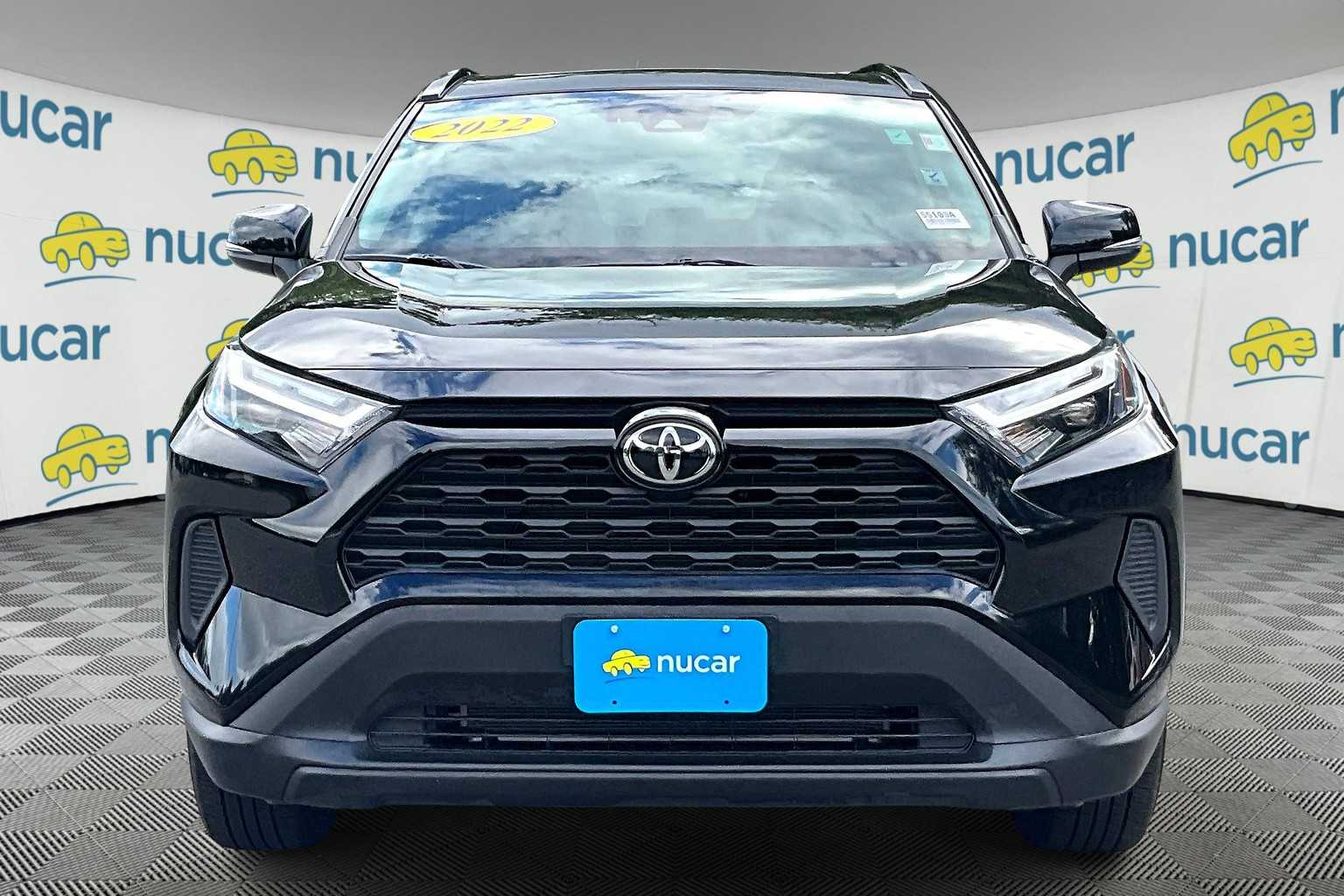 2022 Toyota RAV4 XLE - Photo 2