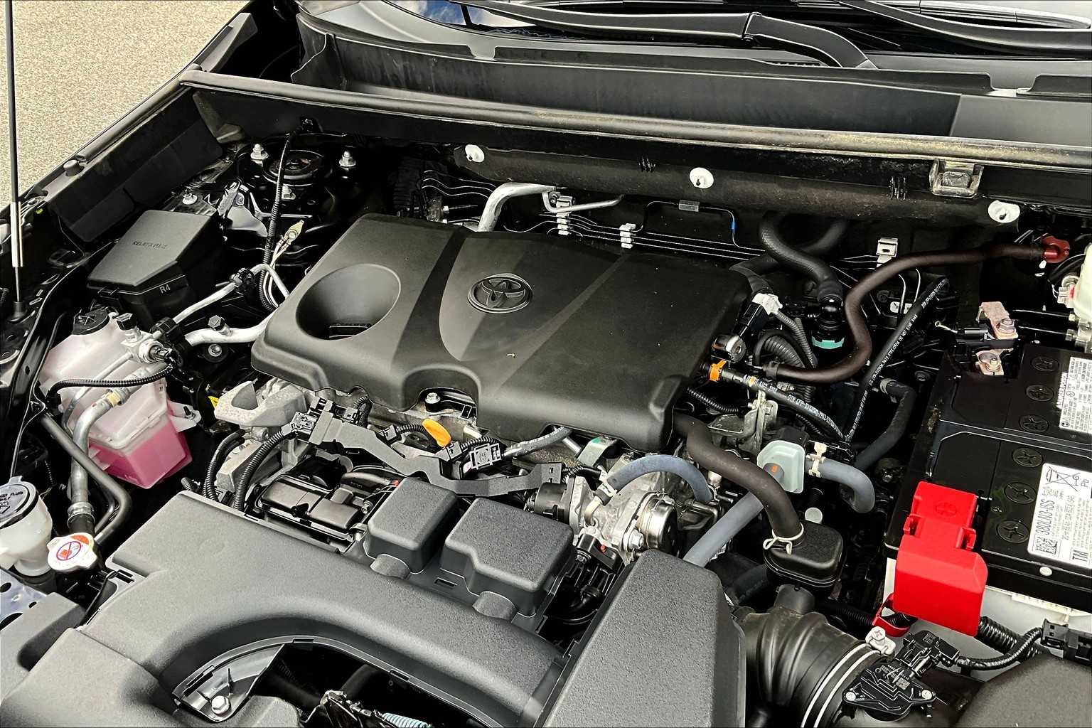 2022 Toyota RAV4 XLE - Photo 35