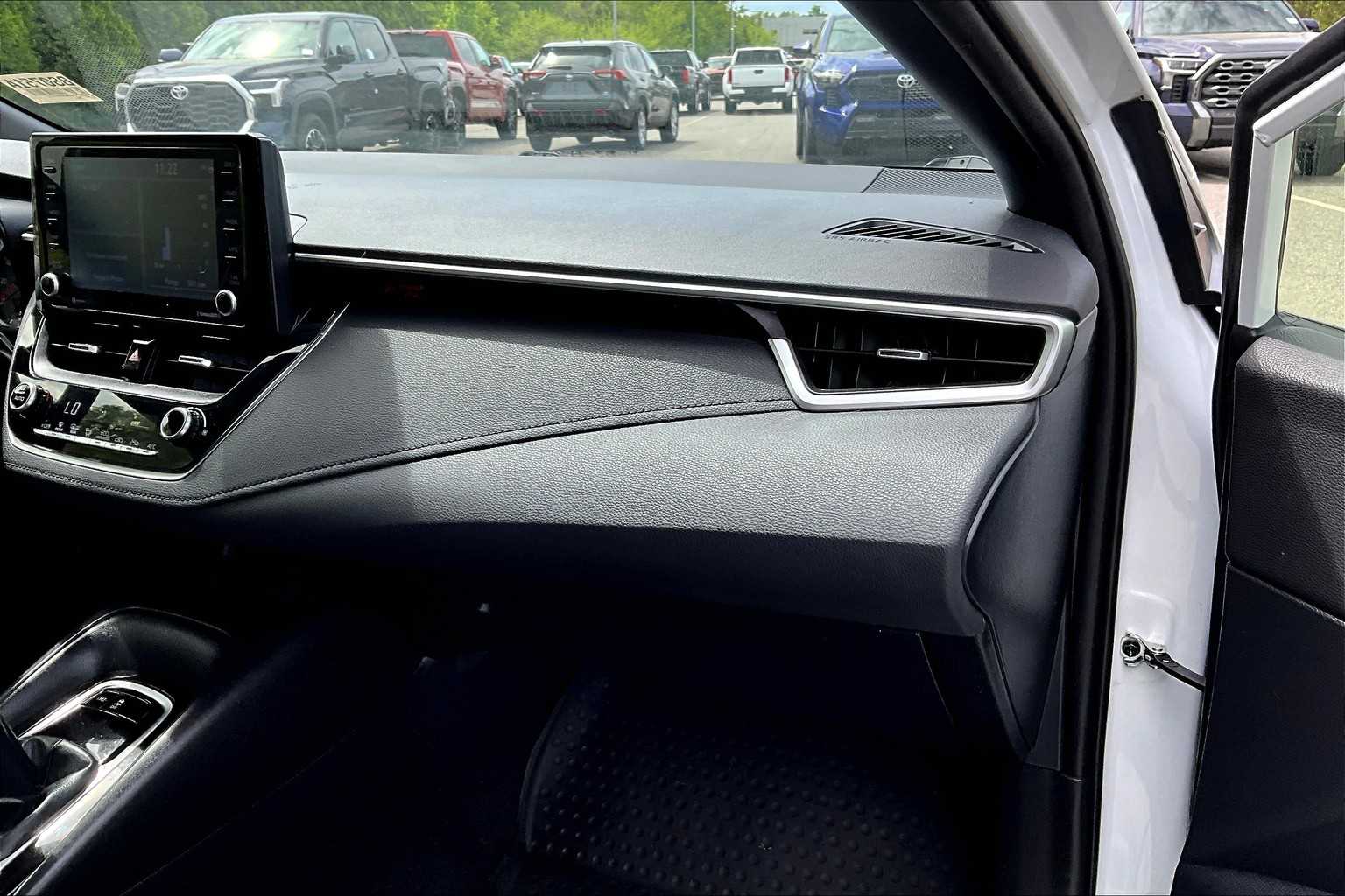 2022 Toyota Corolla SE - Photo 13