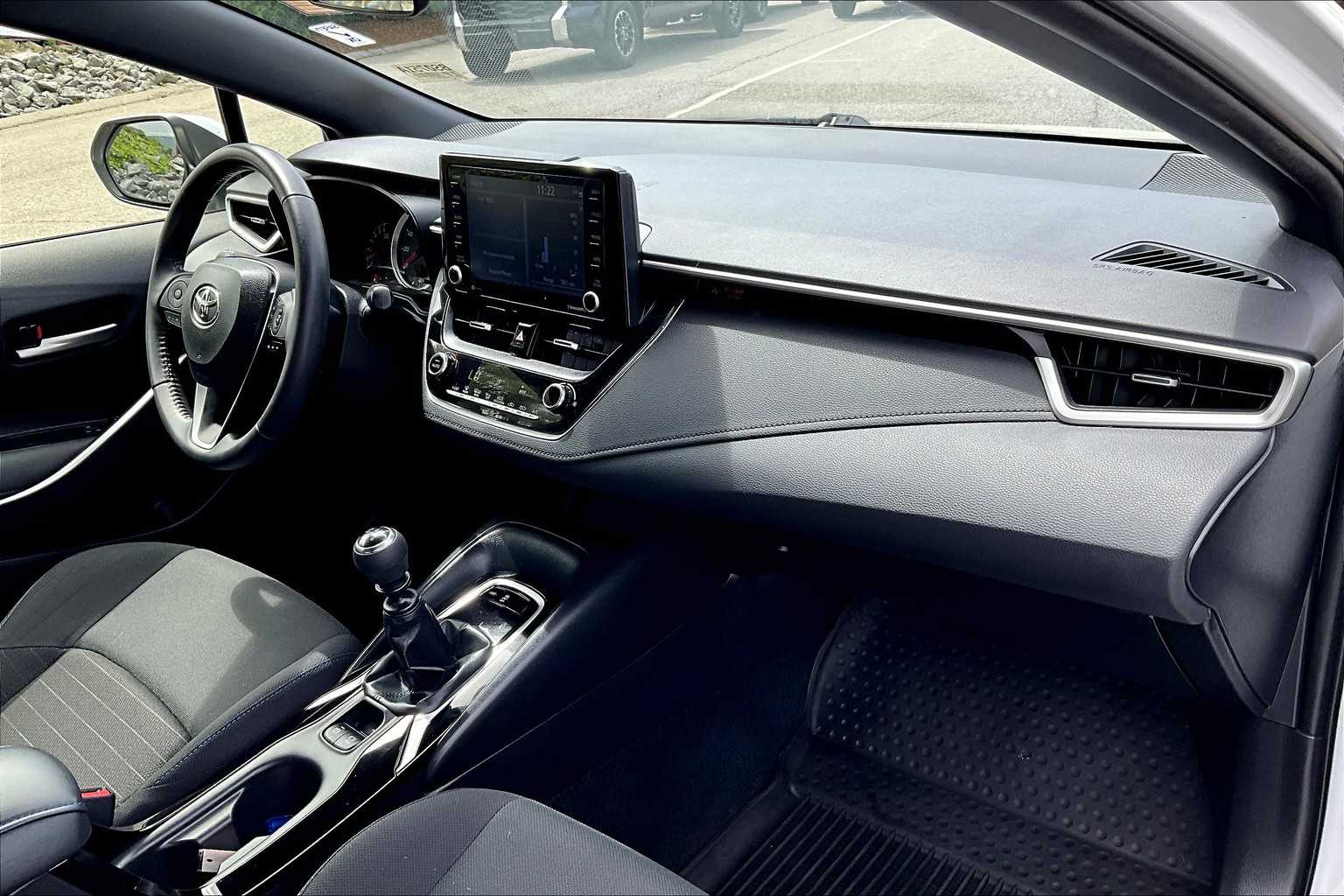 2022 Toyota Corolla SE - Photo 14