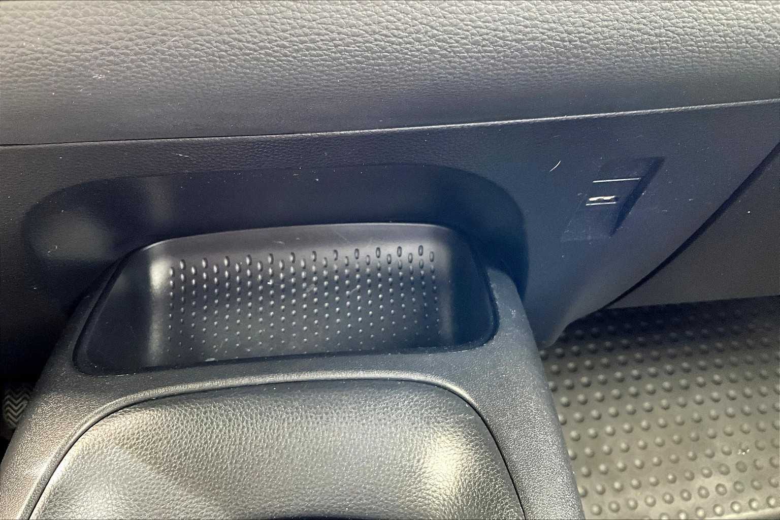 2022 Toyota Corolla SE - Photo 27