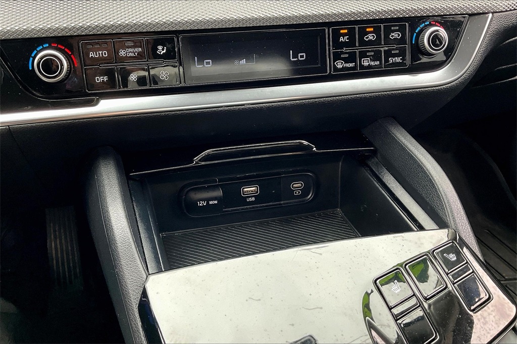 2023 Kia Sportage Hybrid LX - Photo 24