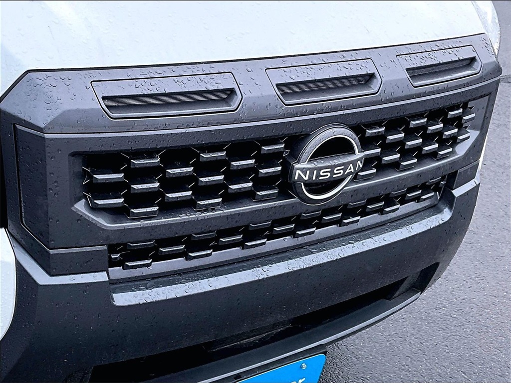 2025 Nissan Frontier SV - Photo 29