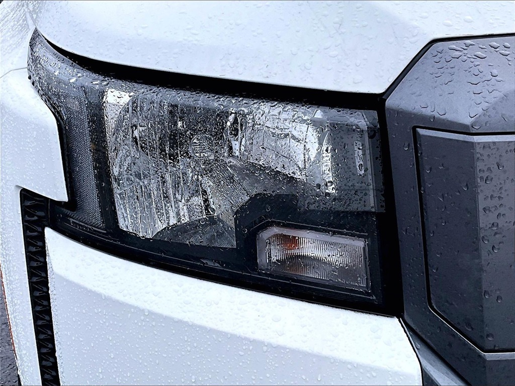 2025 Nissan Frontier SV - Photo 30