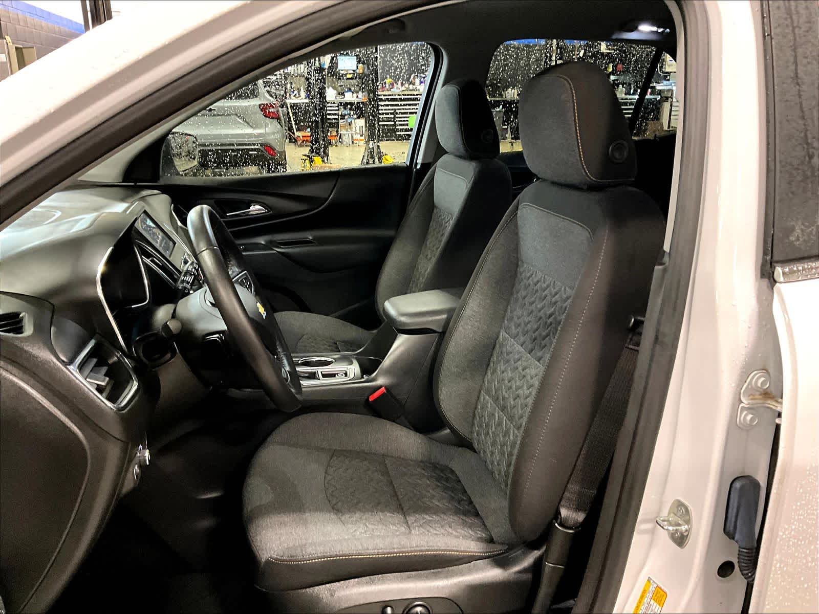 2022 Chevrolet Equinox LT - Photo 10