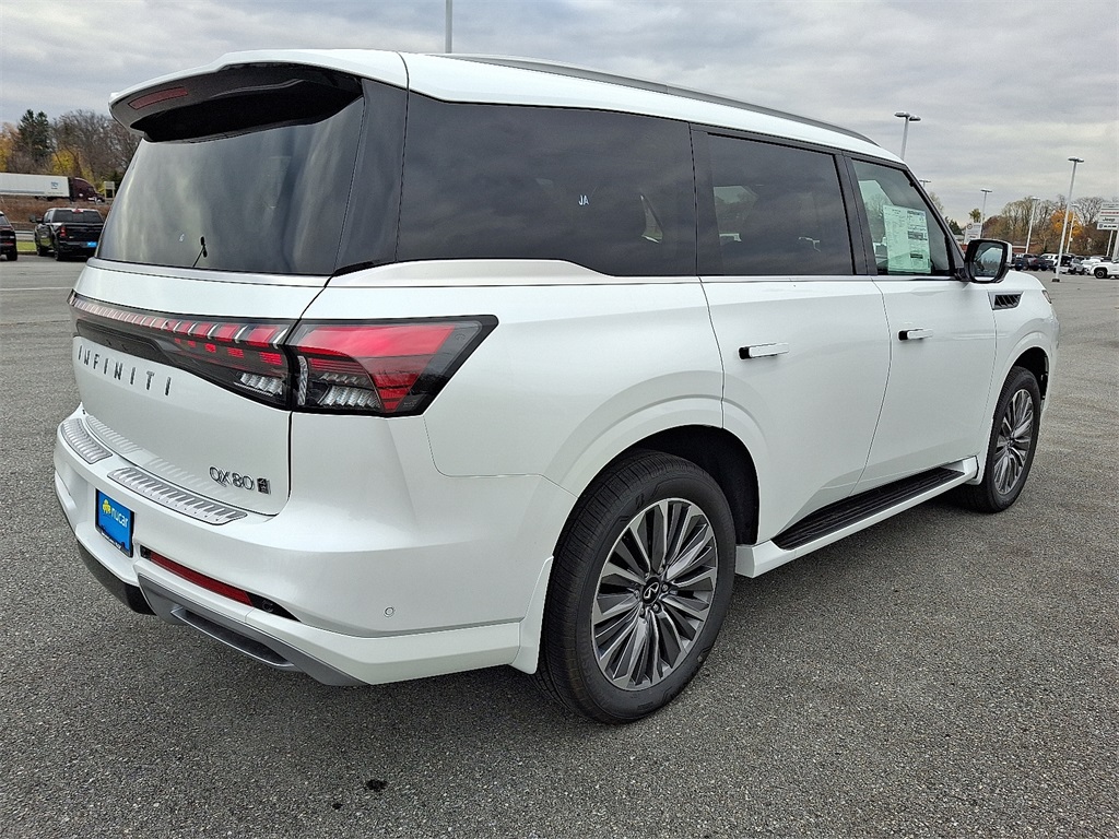 2026 INFINITI QX80 LUXE - Photo 4