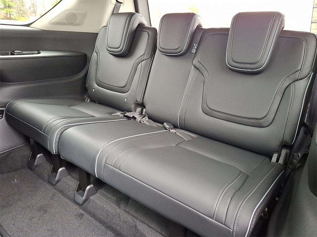 2026 INFINITI QX80 LUXE - Photo 7