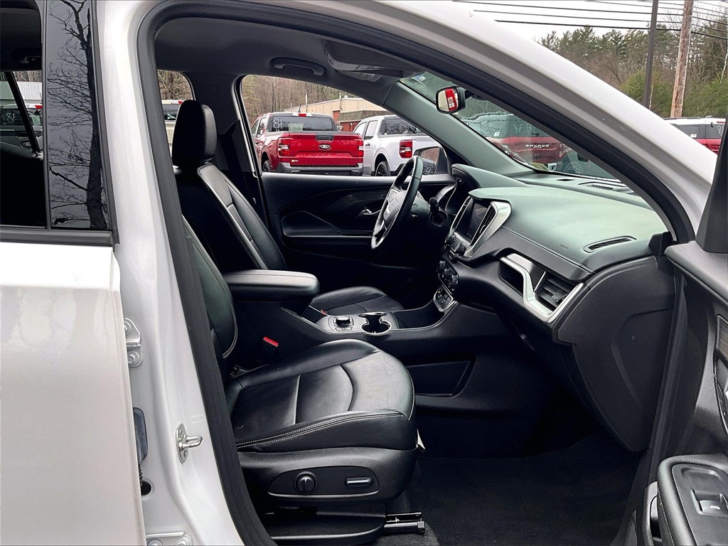 2024 GMC Terrain SLT - Photo 14