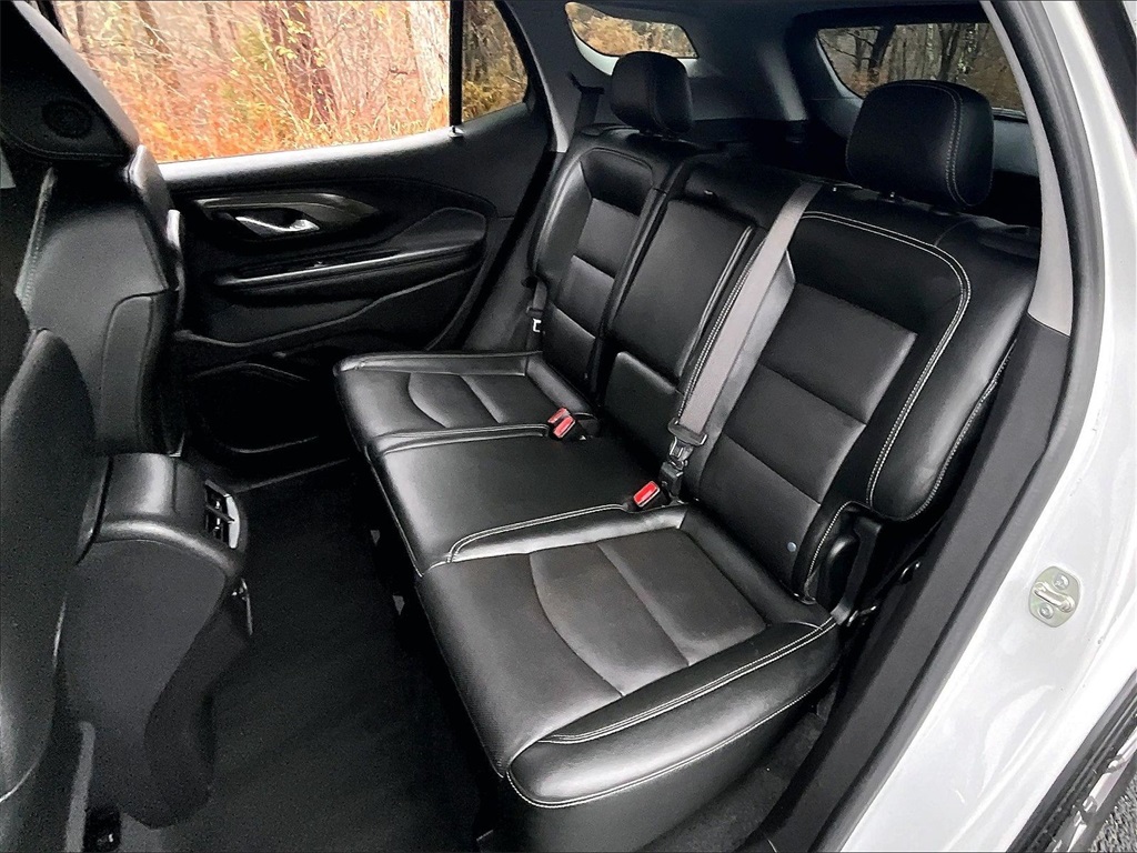 2024 GMC Terrain SLT - Photo 15