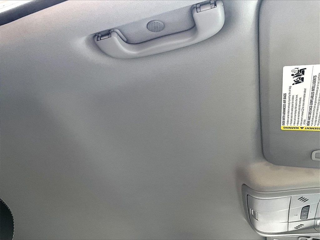 2024 GMC Terrain SLT - Photo 22