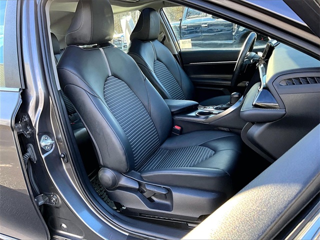 2023 Toyota Camry SE Nightshade - Photo 7