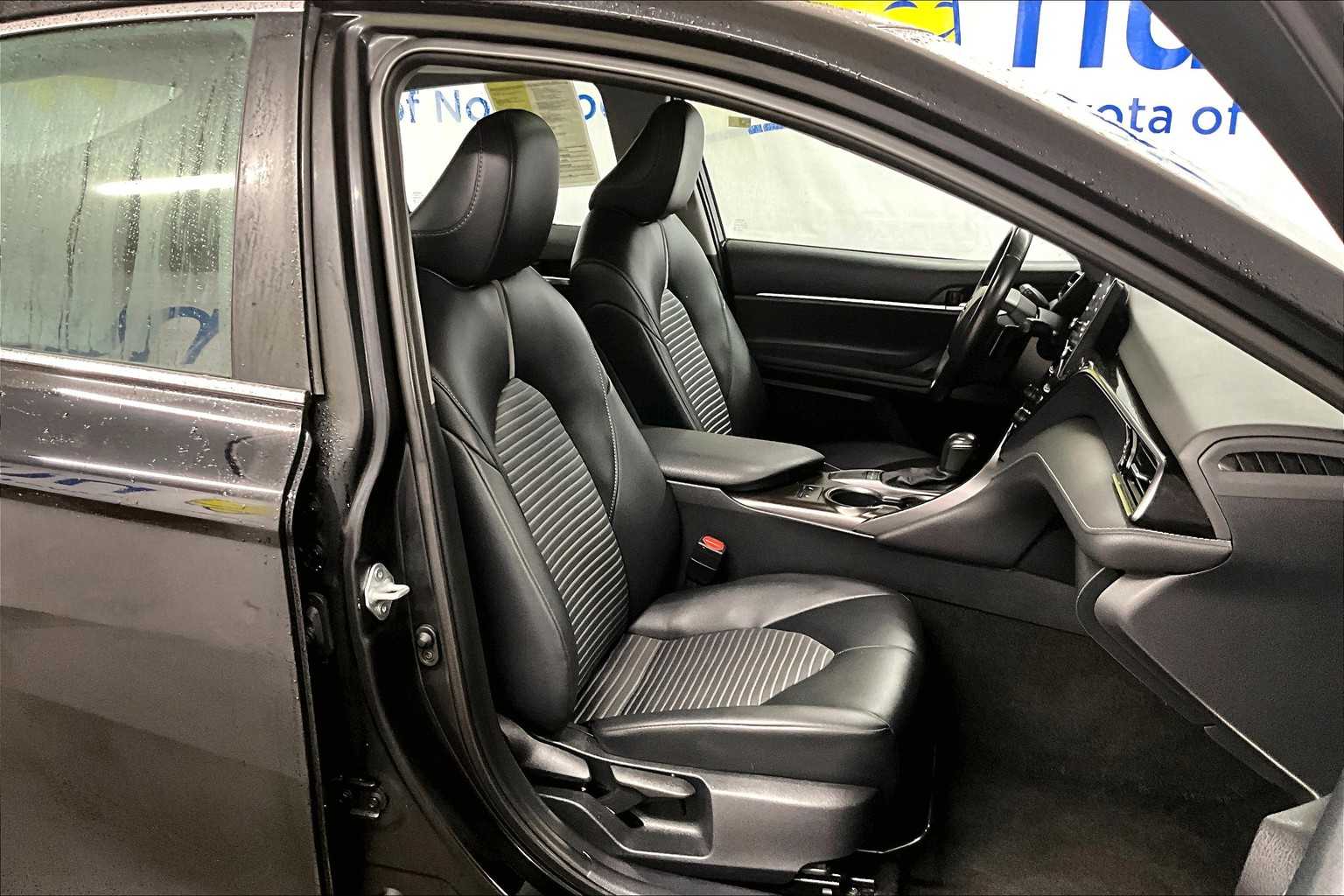 2023 Toyota Camry SE - Photo 11