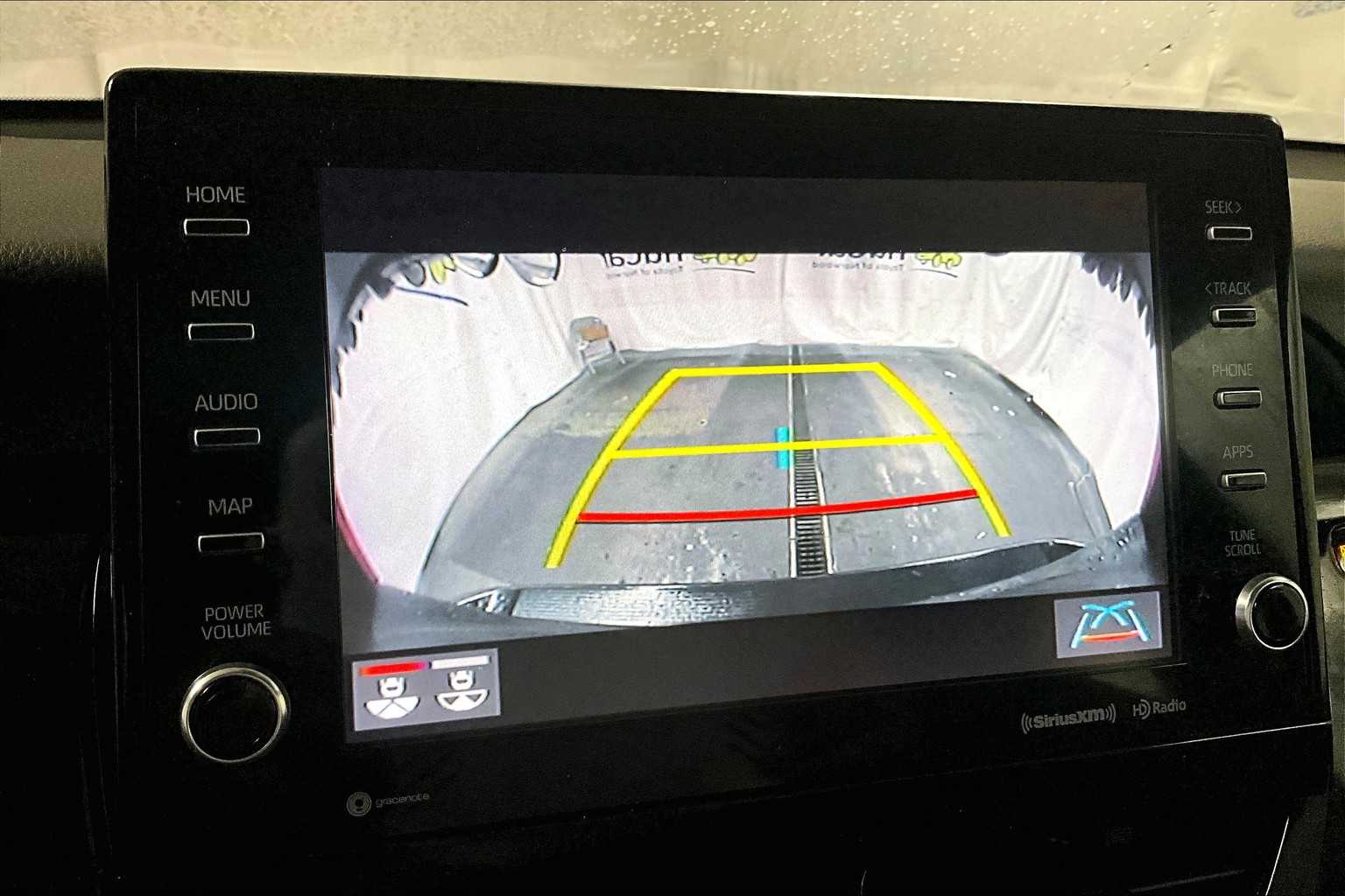 2023 Toyota Camry SE - Photo 19