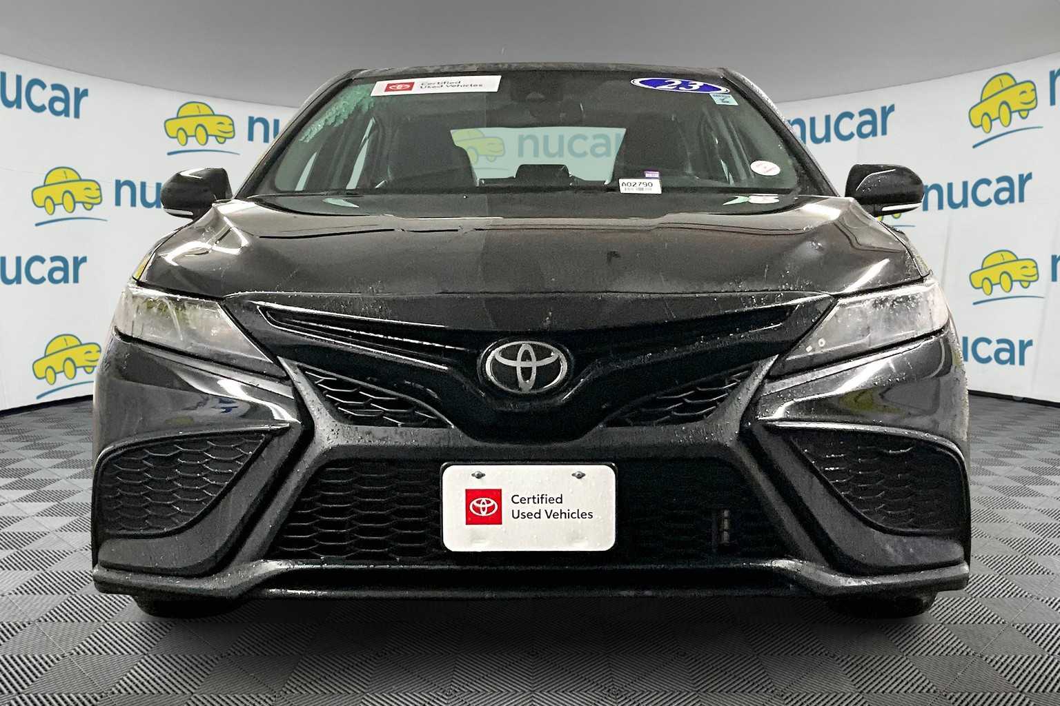 2023 Toyota Camry SE - Photo 2