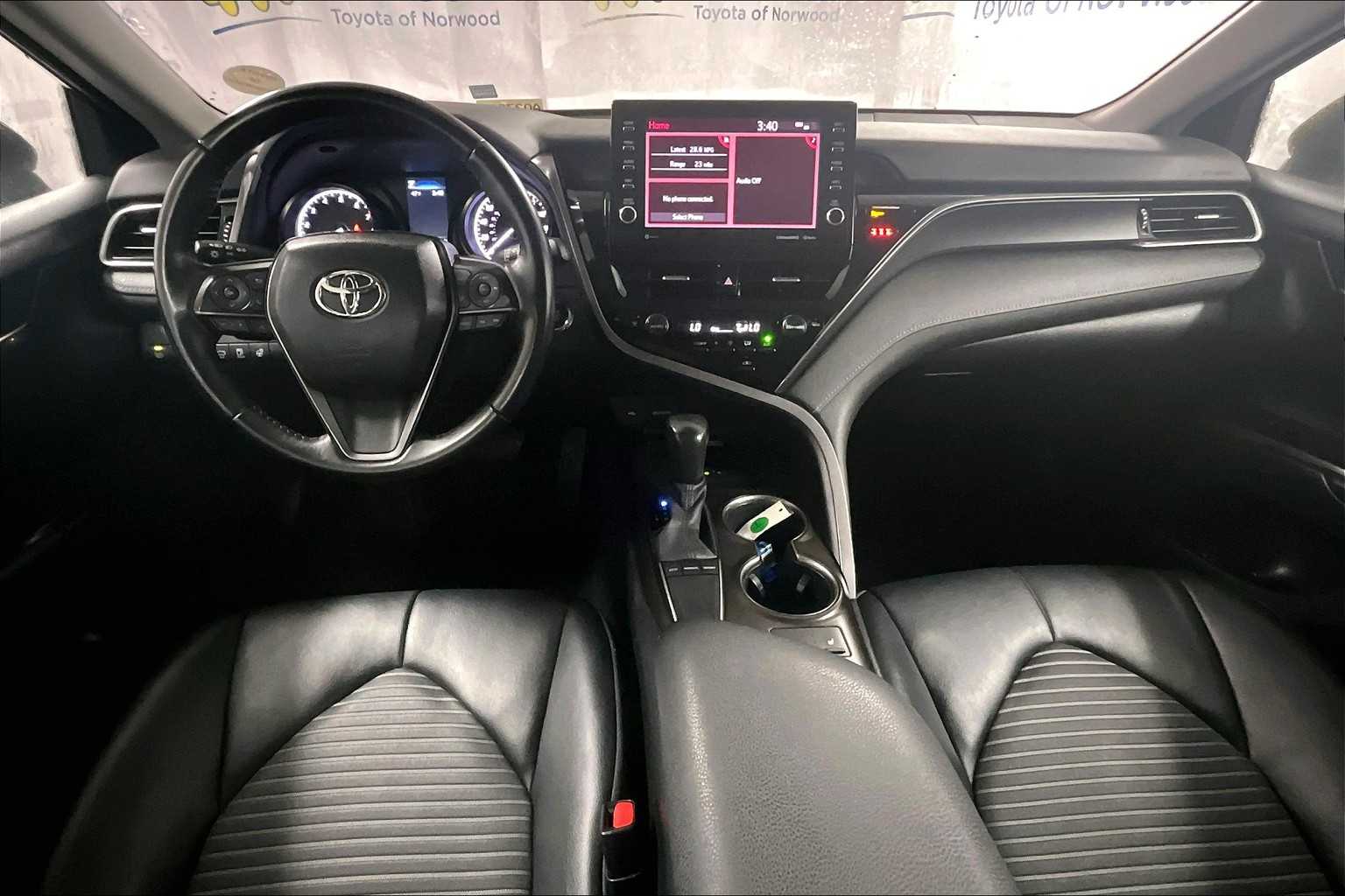 2023 Toyota Camry SE - Photo 21