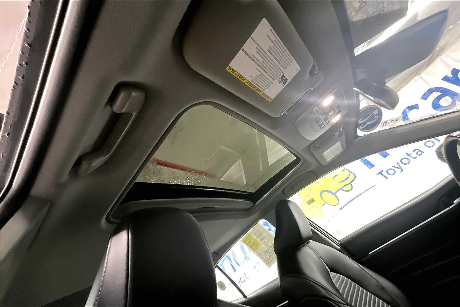 2023 Toyota Camry SE - Photo 22