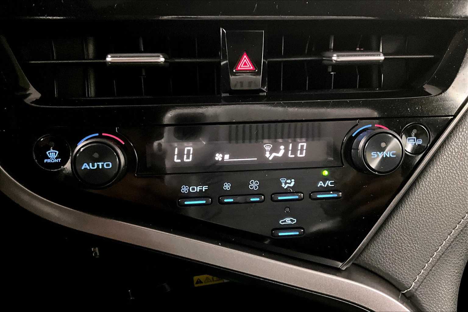 2023 Toyota Camry SE - Photo 26
