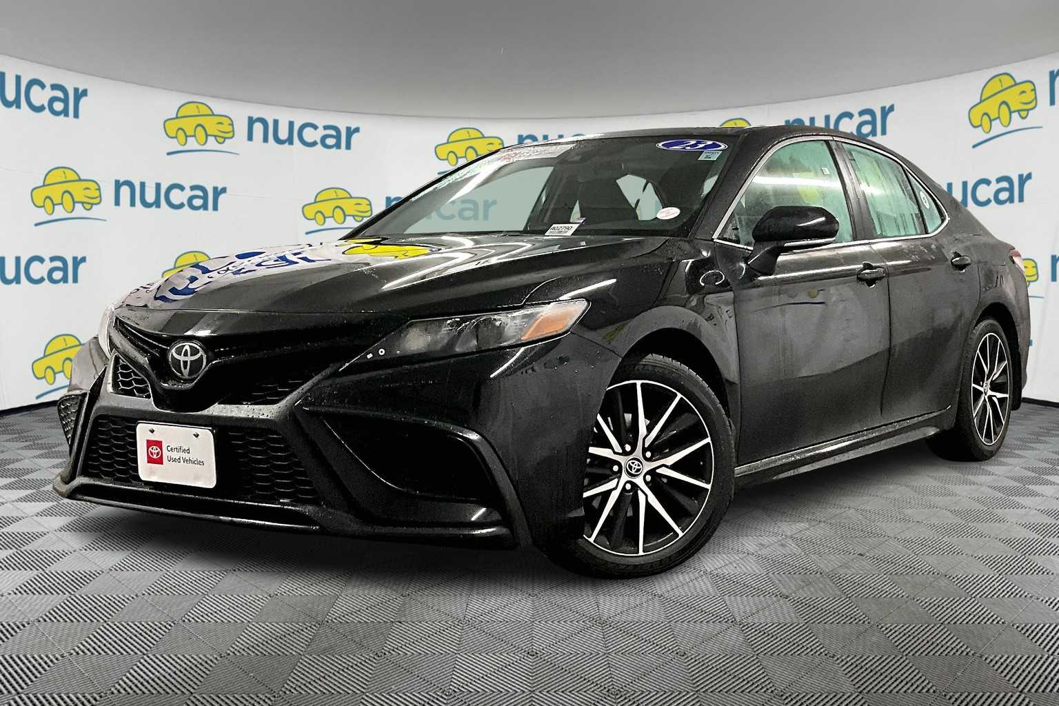 2023 Toyota Camry SE - Photo 3
