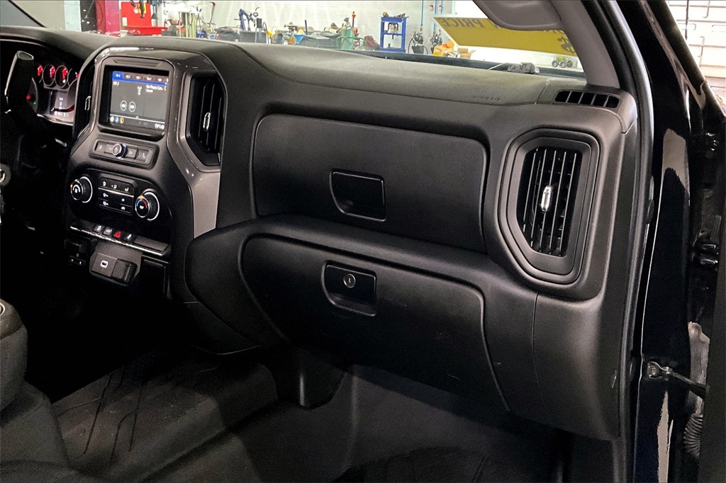 2019 Chevrolet Silverado 1500 WT - Photo 13