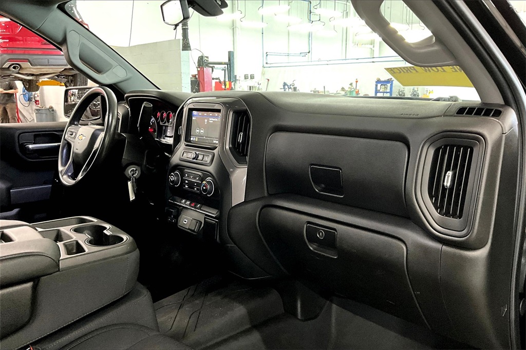 2019 Chevrolet Silverado 1500 WT - Photo 14