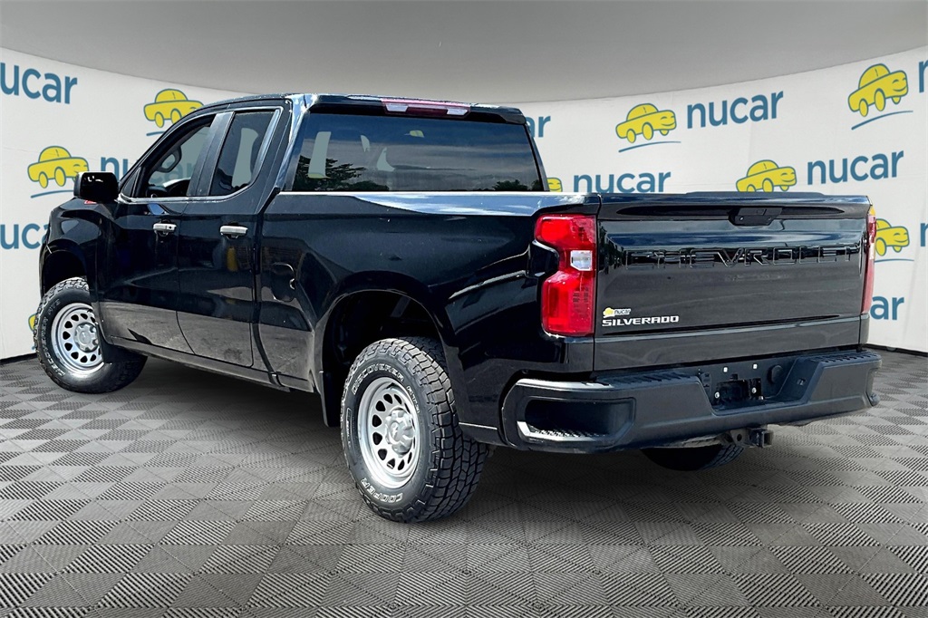 2019 Chevrolet Silverado 1500 WT - Photo 4