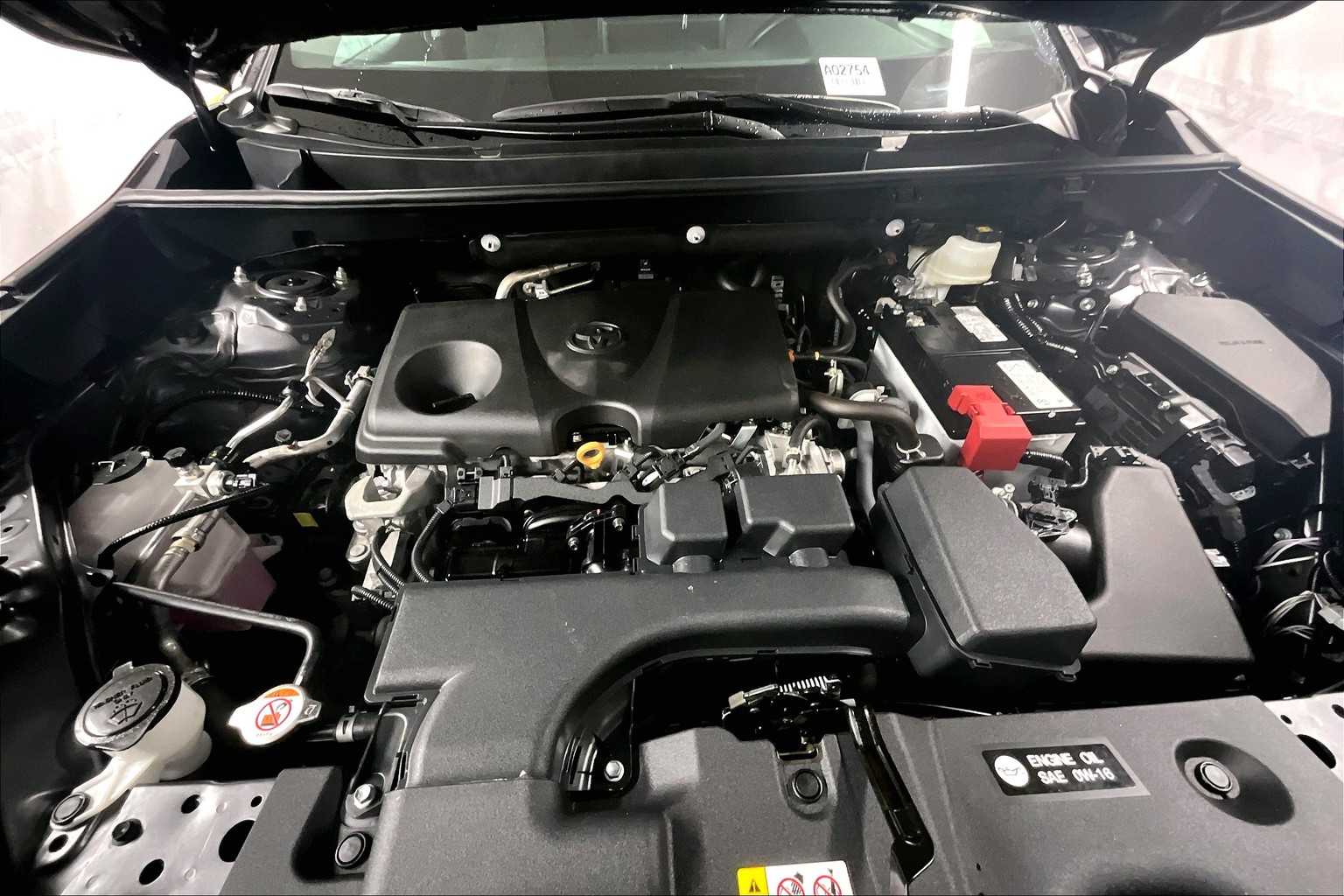 2024 Toyota RAV4 XLE - Photo 29