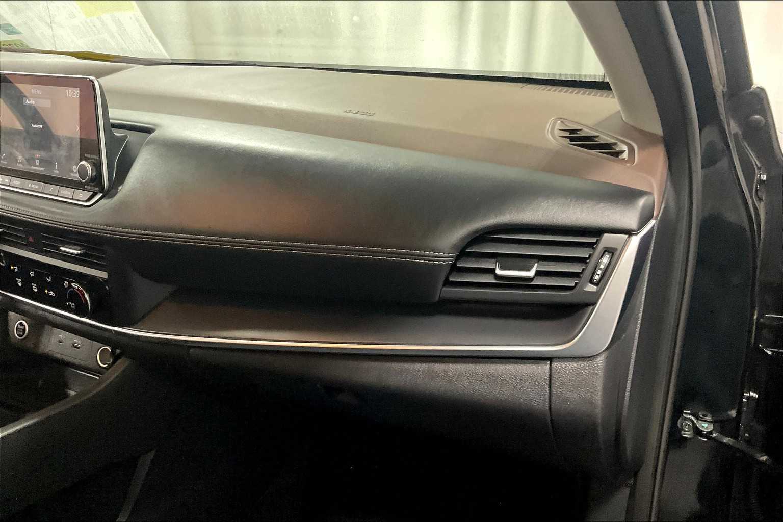 2023 Nissan Rogue S - Photo 13