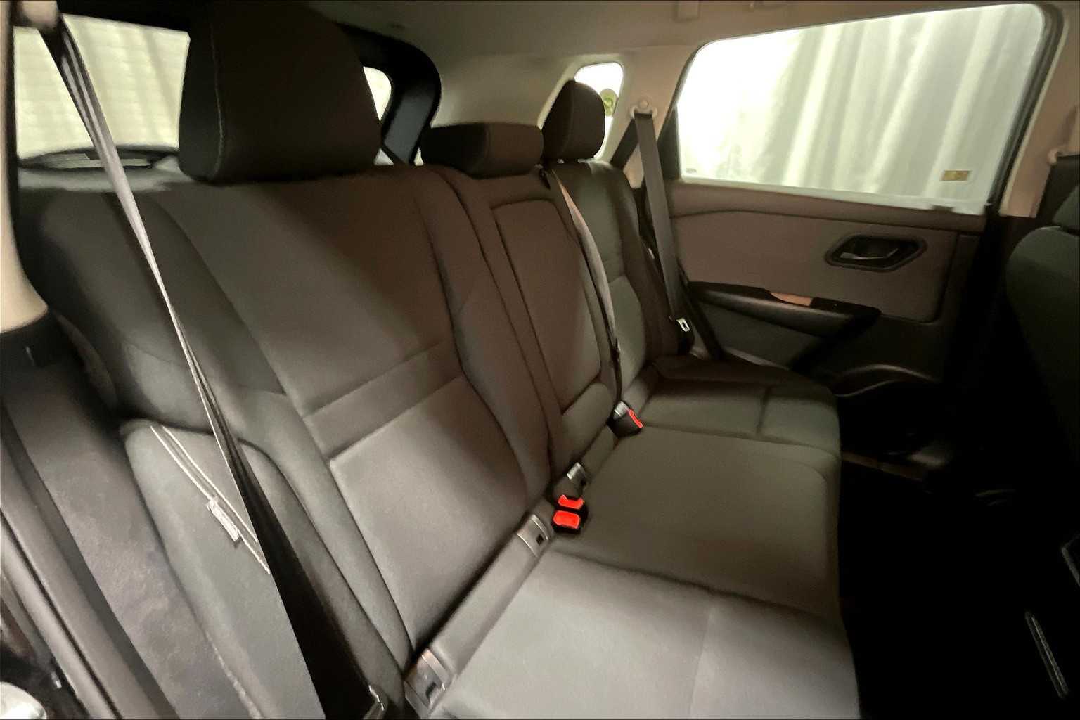 2023 Nissan Rogue S - Photo 16