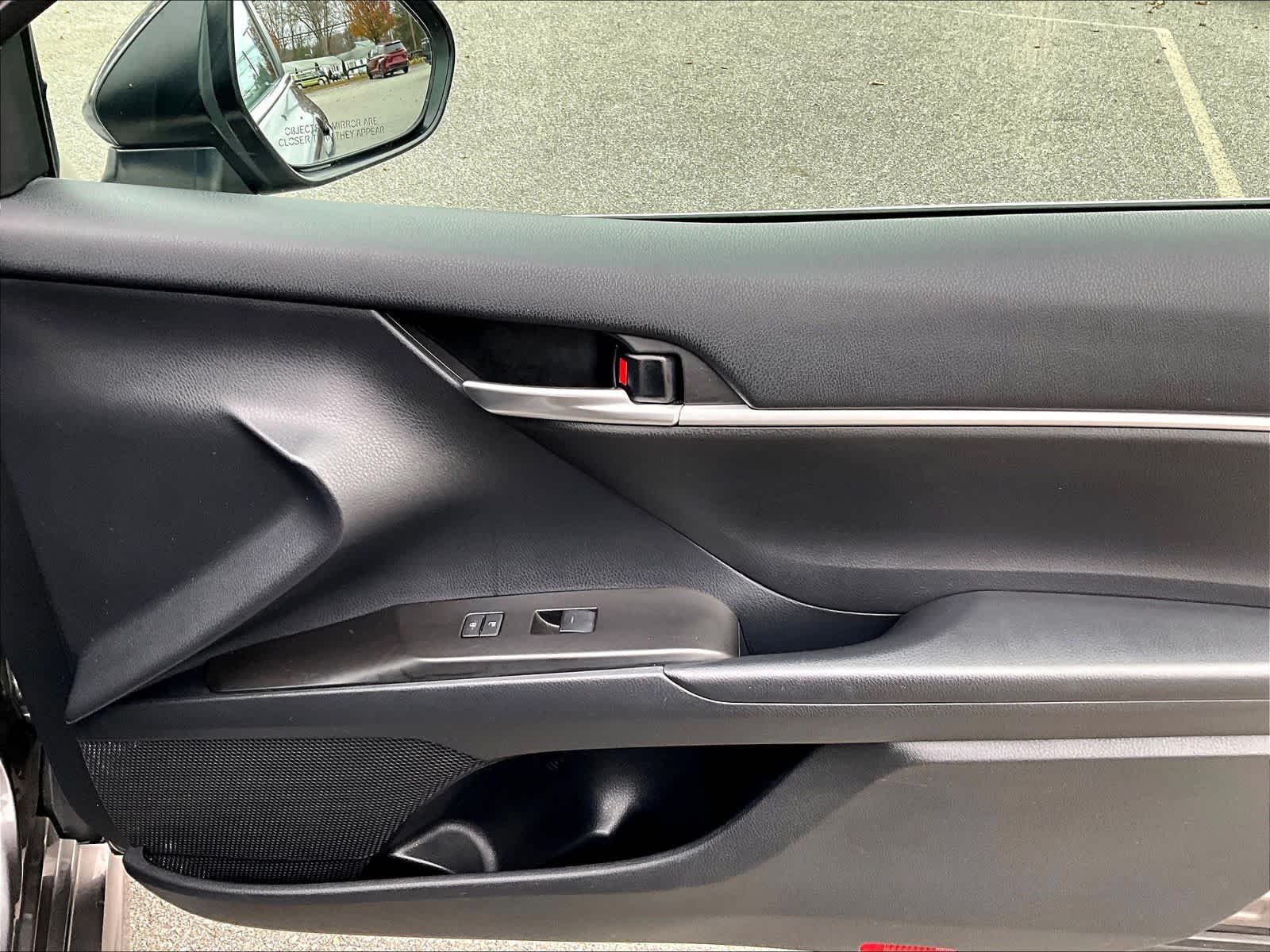 2023 Toyota Camry SE - Photo 12