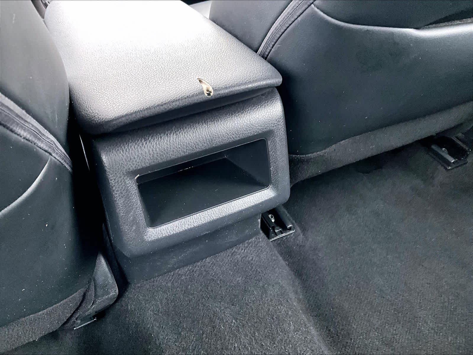 2023 Toyota Camry SE - Photo 27