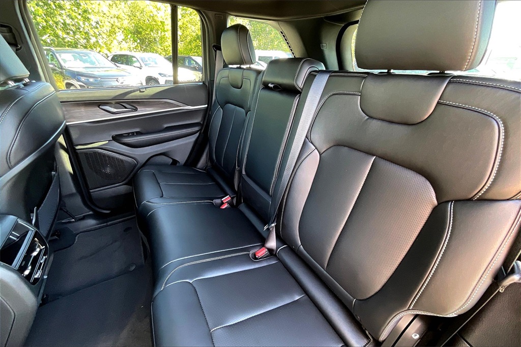 2025 Jeep Grand Cherokee Limited - Photo 15