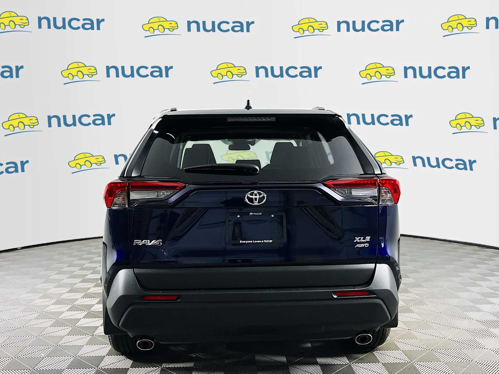 2025 Toyota RAV4 XLE - Photo 5