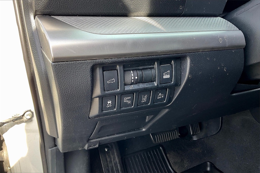 2018 Subaru Outback 2.5i Premium - Photo 25