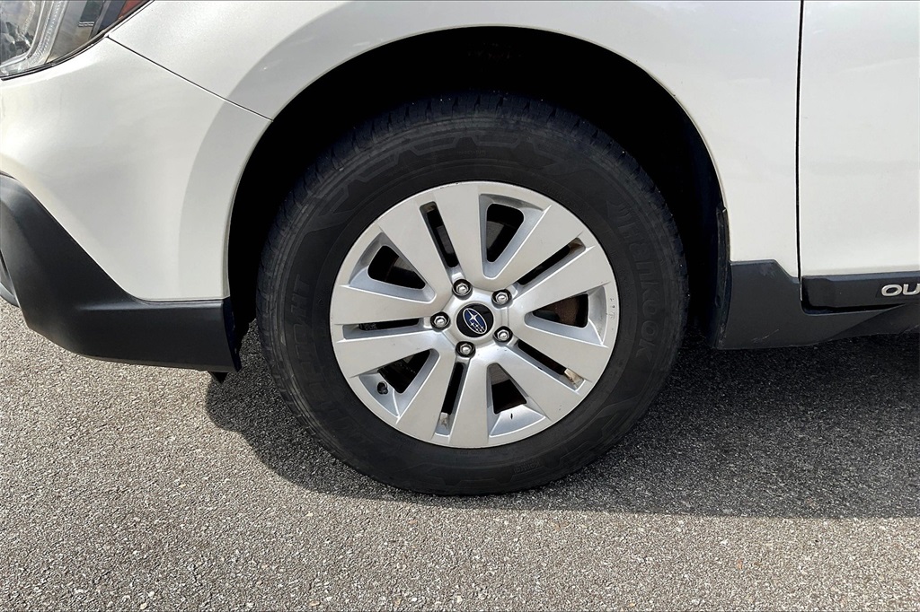 2018 Subaru Outback 2.5i Premium - Photo 7