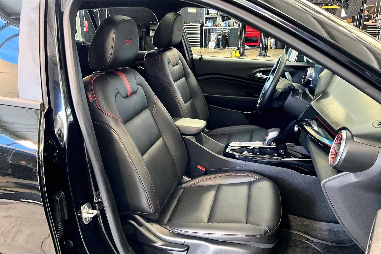 2025 Chevrolet Trax 2RS - Photo 11