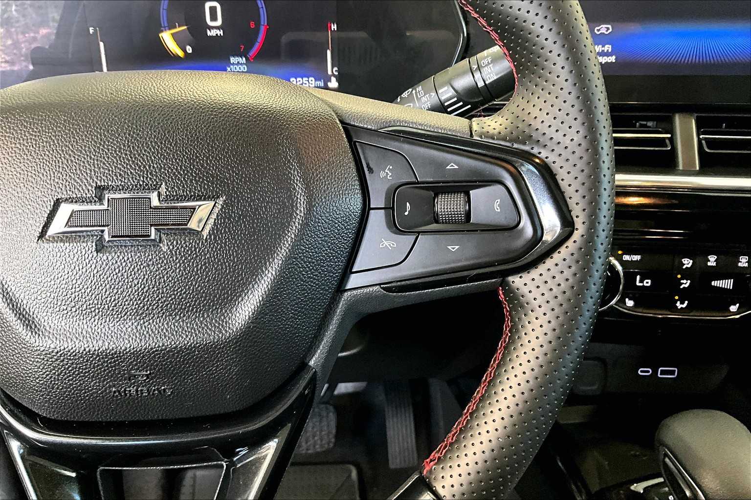 2025 Chevrolet Trax 2RS - Photo 25