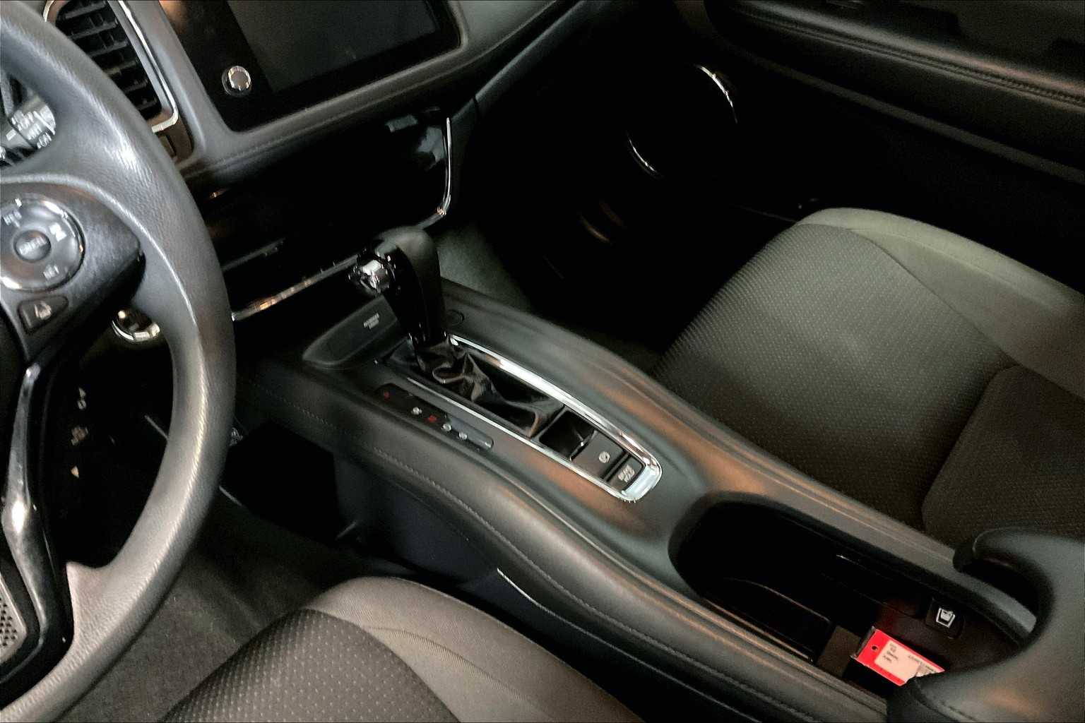 2021 Honda HR-V EX - Photo 20