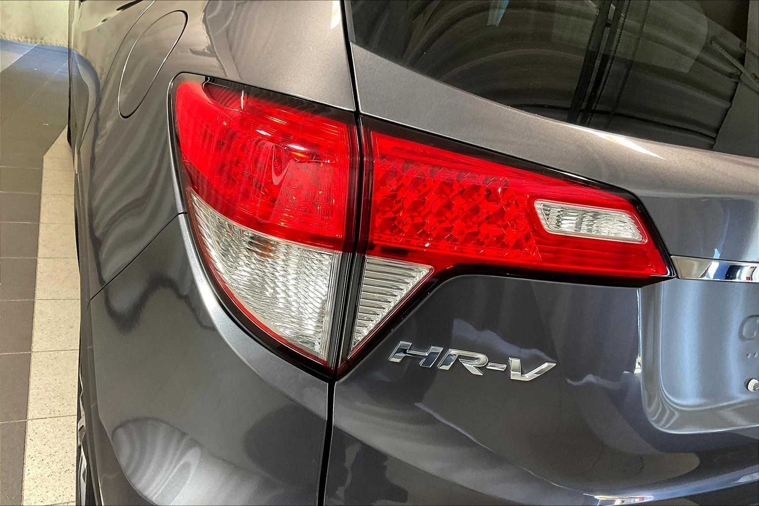 2021 Honda HR-V EX - Photo 34