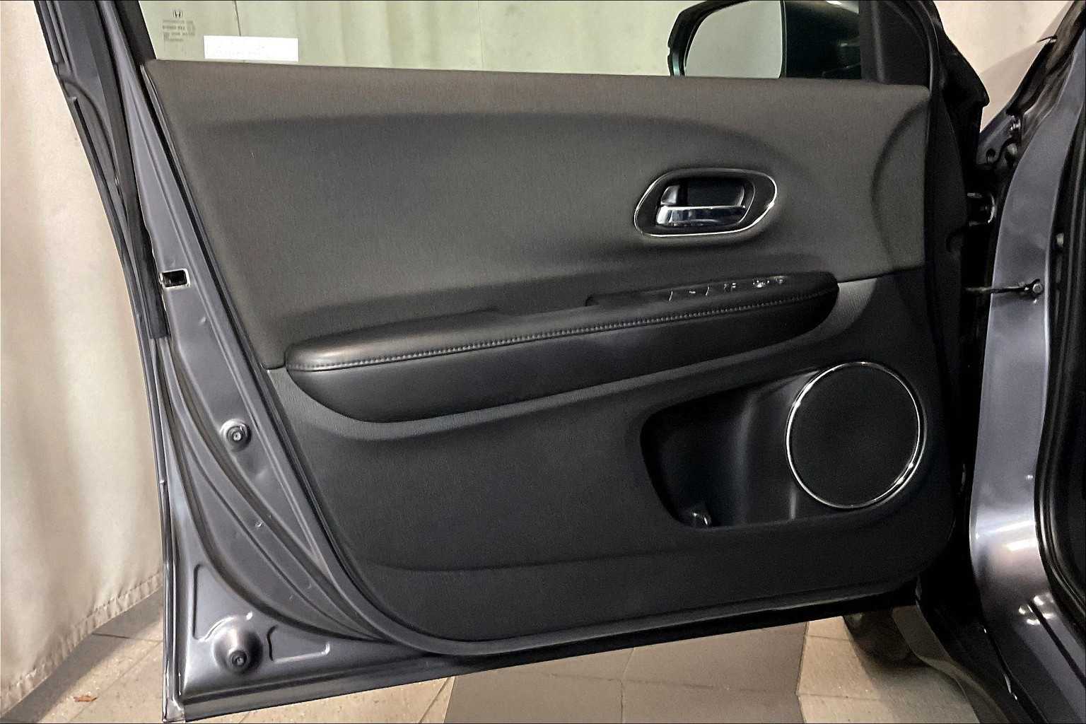 2021 Honda HR-V EX - Photo 9