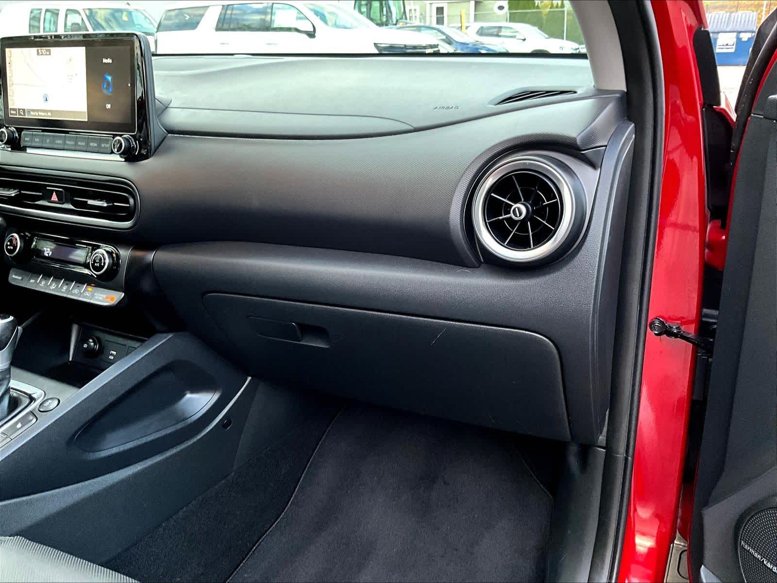 2022 Hyundai Kona Limited - Photo 13