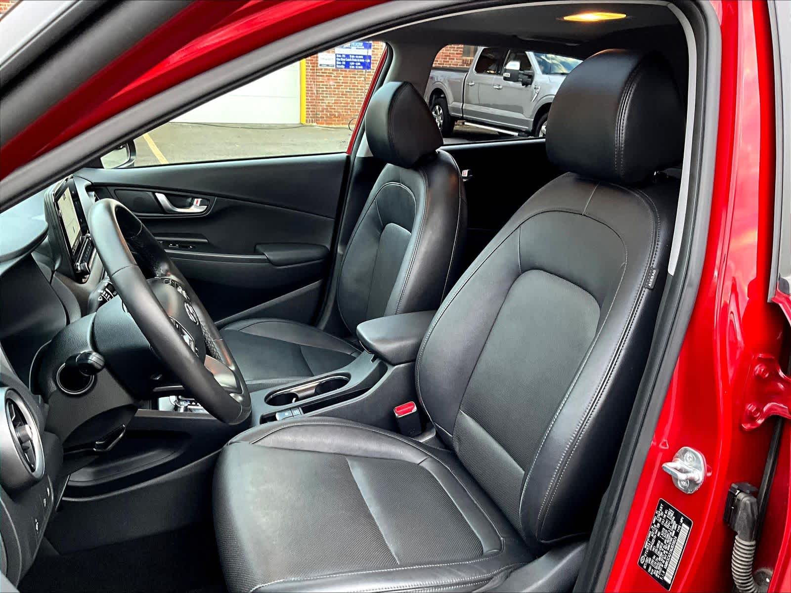 2022 Hyundai Kona Limited - Photo 10