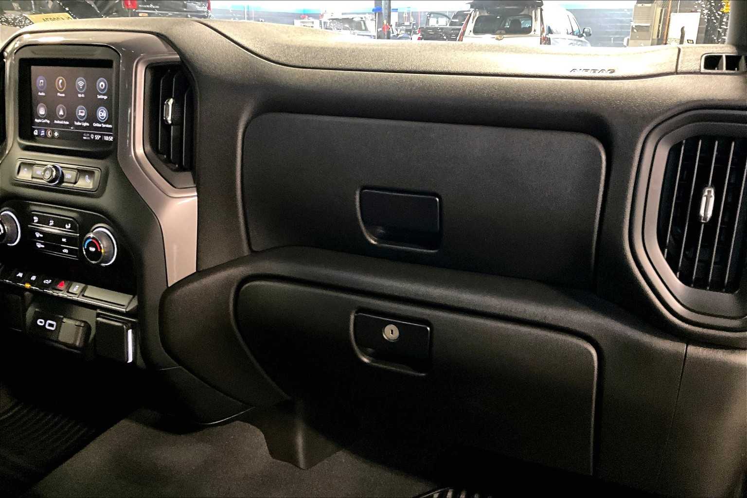 2022 Chevrolet Silverado 1500 Custom - Photo 13