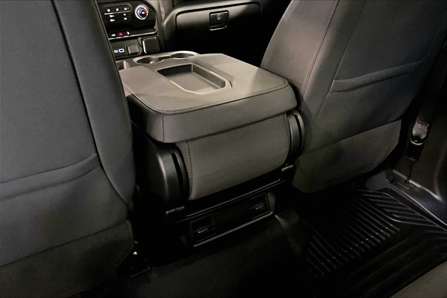 2022 Chevrolet Silverado 1500 Custom - Photo 28