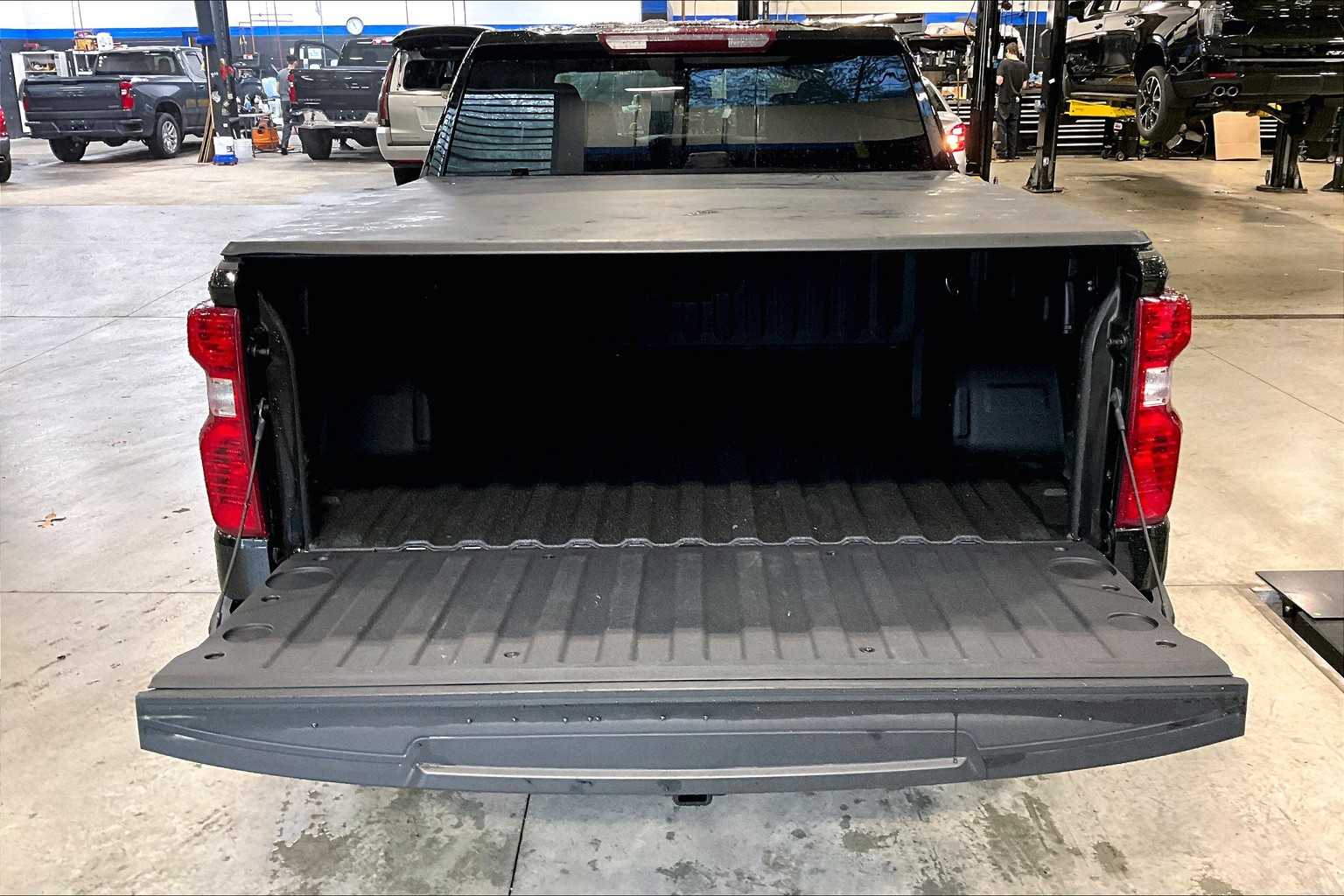 2022 Chevrolet Silverado 1500 Custom - Photo 32