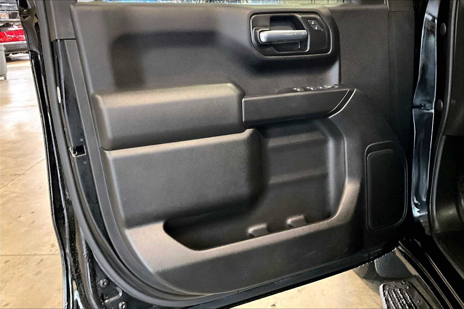2022 Chevrolet Silverado 1500 Custom - Photo 9