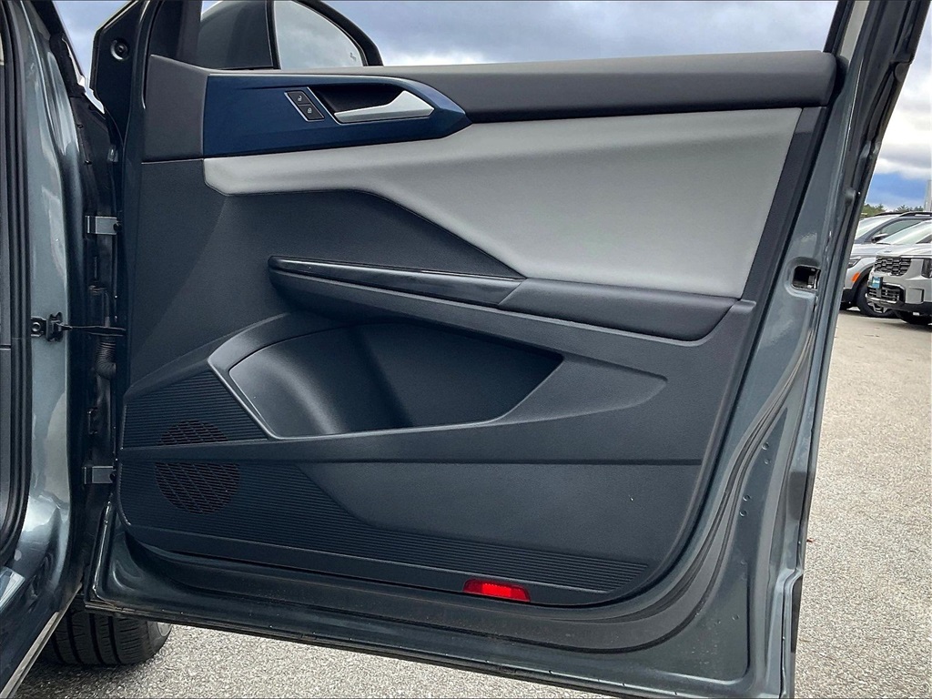 2022 Volkswagen Taos 1.5T SE - Photo 11