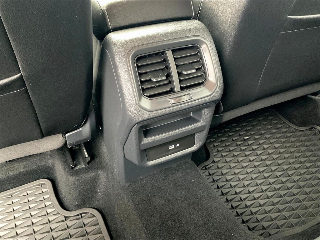 2022 Volkswagen Taos 1.5T SE - Photo 25